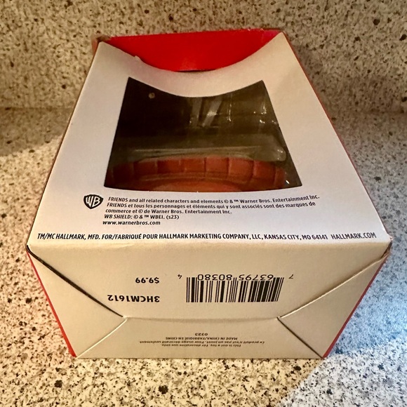 HALLMARK Central Perk~Friend’s TV show coffee house couch HANGING ORNAMENT NEW - Picture 9 of 16